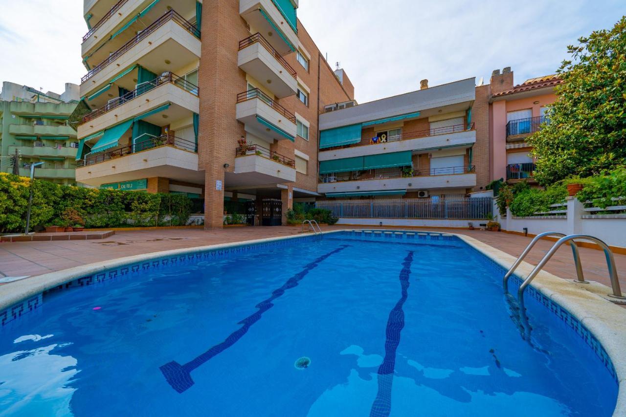 Homeholidaysrentals Margot - Costa Barcelona Пінеза-да-Мар Екстер'єр фото