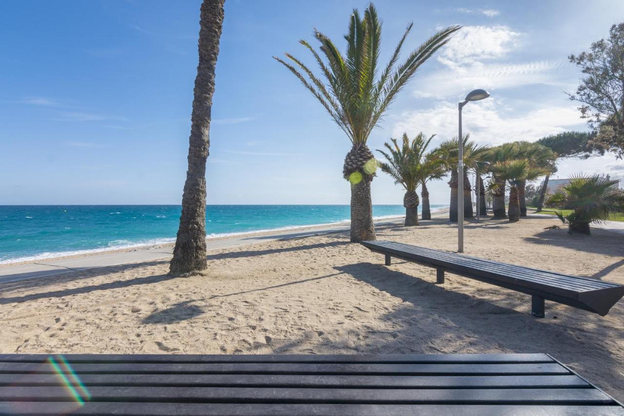 Homeholidaysrentals Margot - Costa Barcelona Пінеза-да-Мар Екстер'єр фото