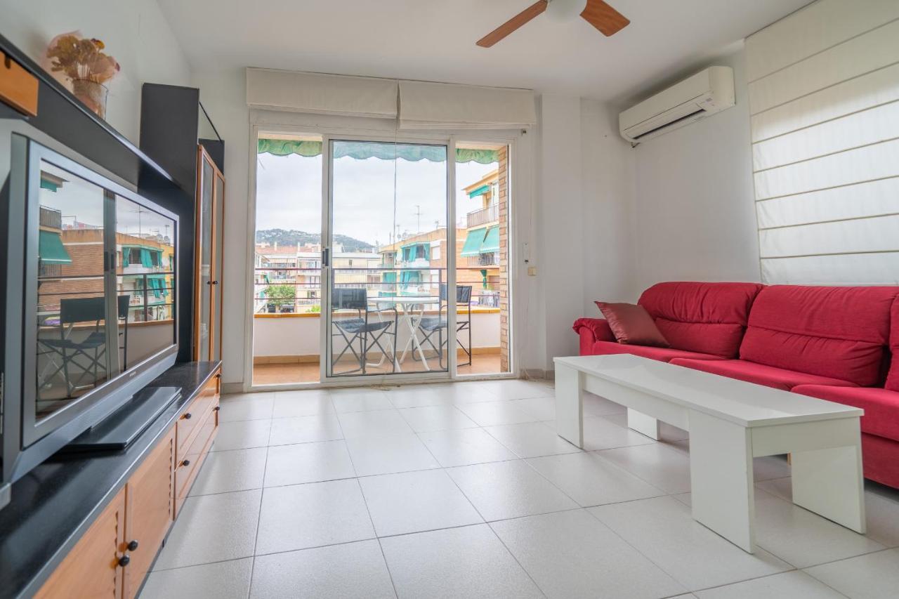 Homeholidaysrentals Margot - Costa Barcelona Пінеза-да-Мар Екстер'єр фото